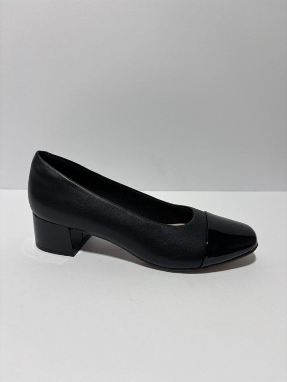 Clark’s Women’s Marilyn Sara Black Block Heel Pumps, Size 8.5 M